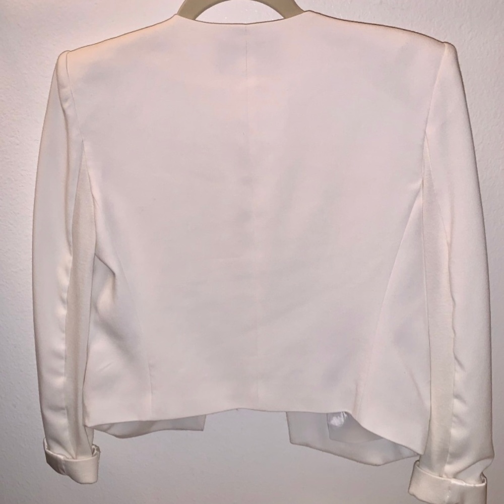 BCBG Cropped Jacket - Picture 3 of 3